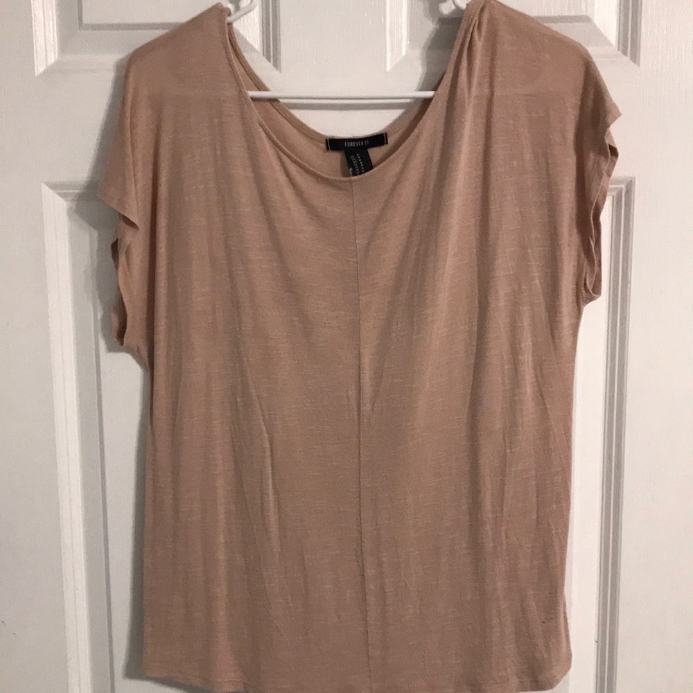 Cute shirt || Forever 21